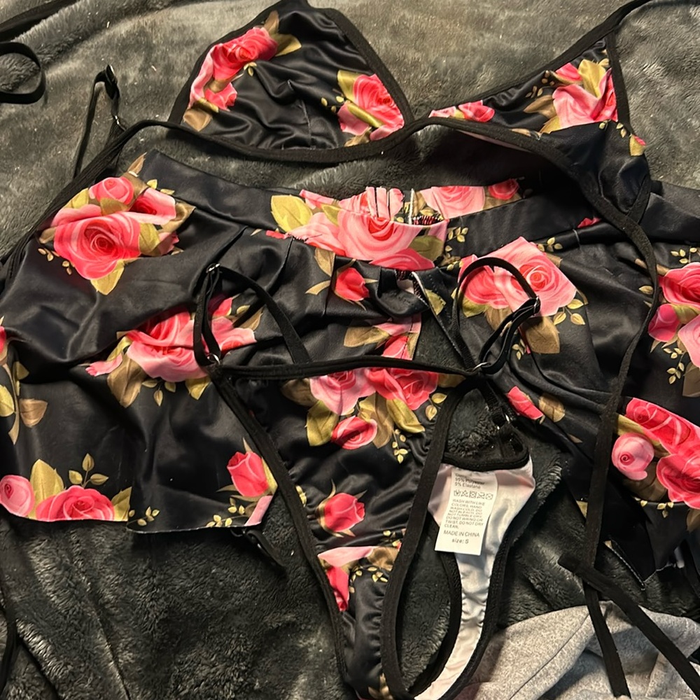 3 pc set floral sleeper